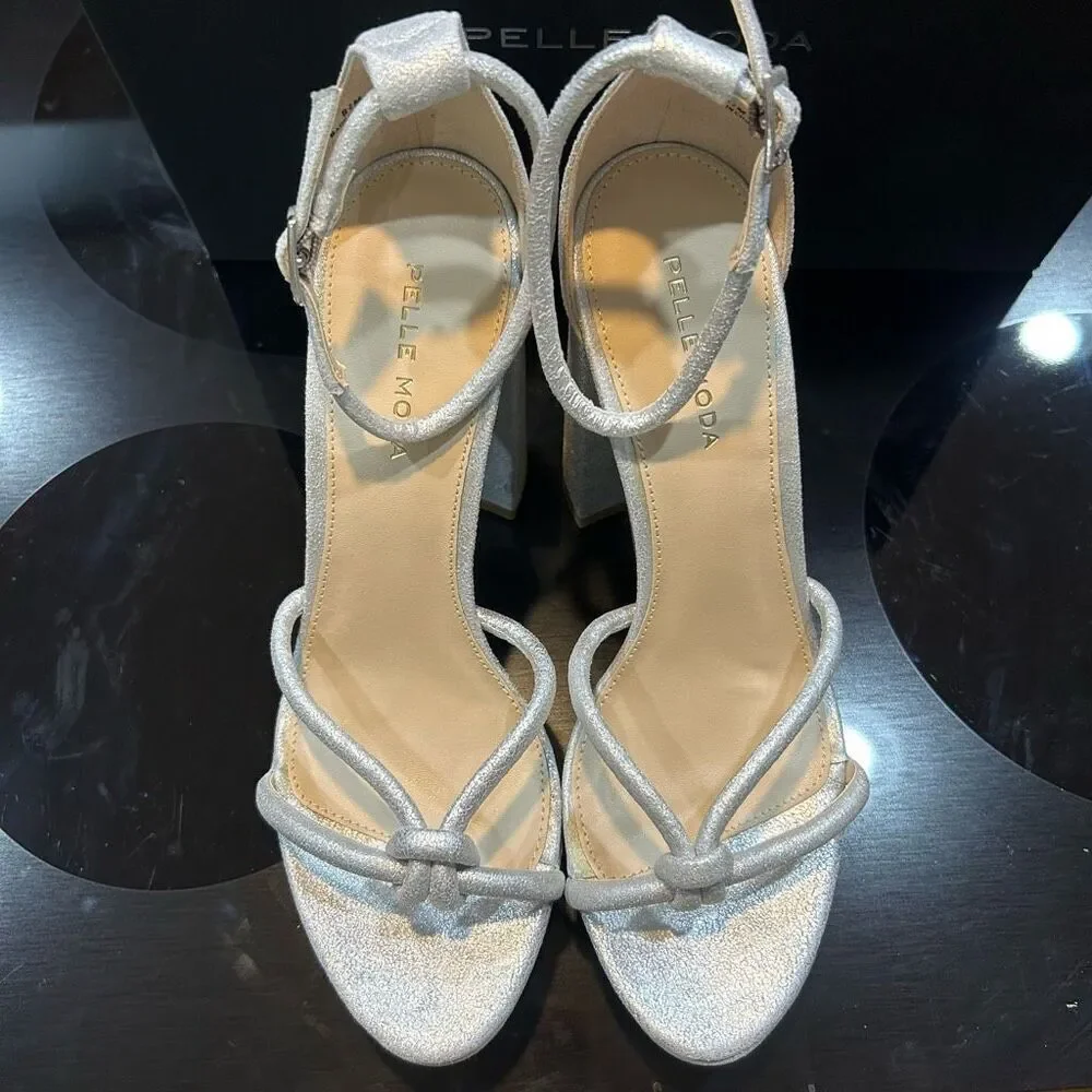 Pelle Moda Gillian ankle strap silver metallic chunky‎ heel sandal size 8.5 NEW